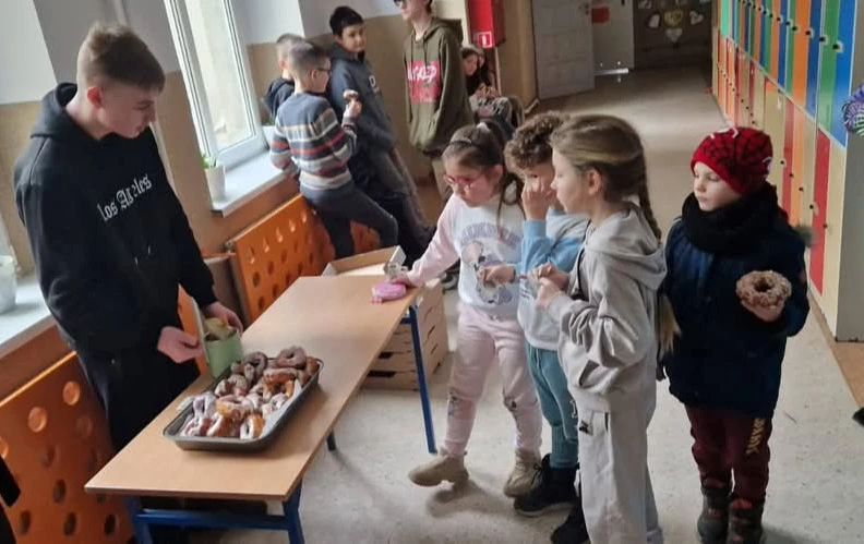 Zdjęcie do Podsumowanie akcji "Pączek dla Błażeja"