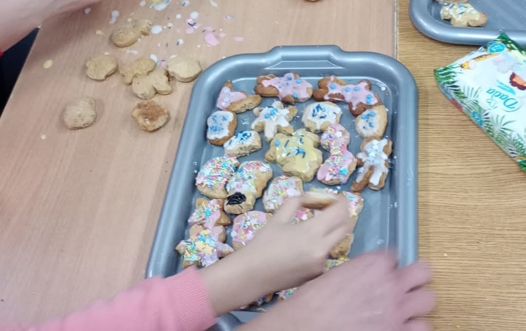 Zdjęcie do Pierniczkowy dzień w przedszkolu 