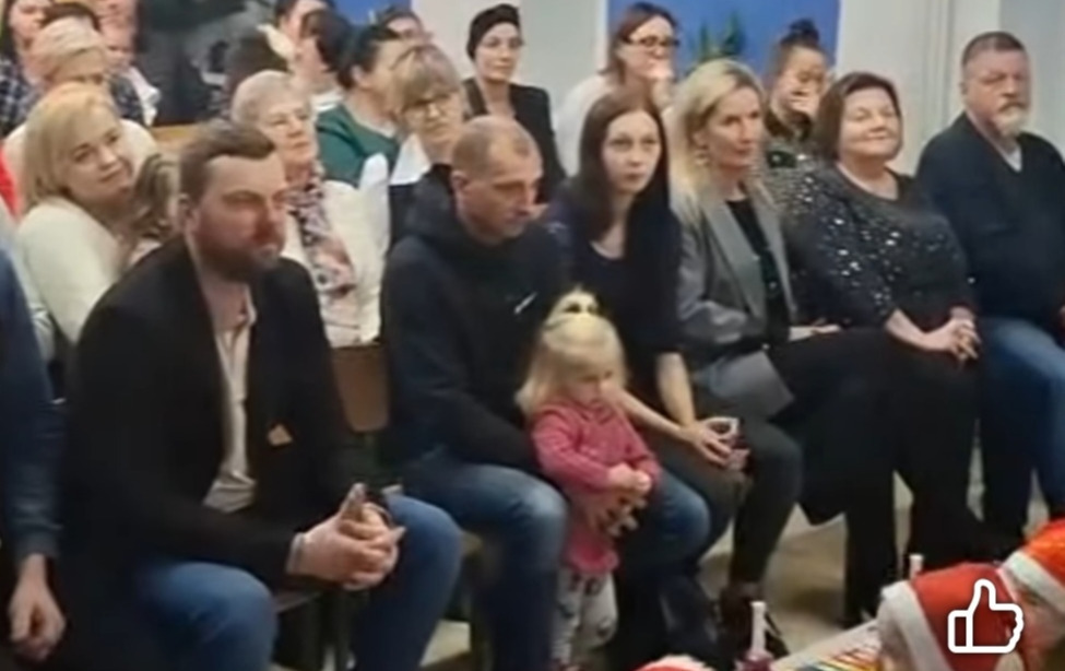 Zdjęcie do Wigilijne Spotkanie Społeczności Szkolnej 