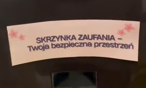 Zdjęcie do Skrzynka zaufania 