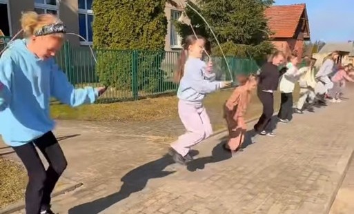 Zdjęcie do Dołączyłamy do akcji "Sęp&oacute;lno skacze!"