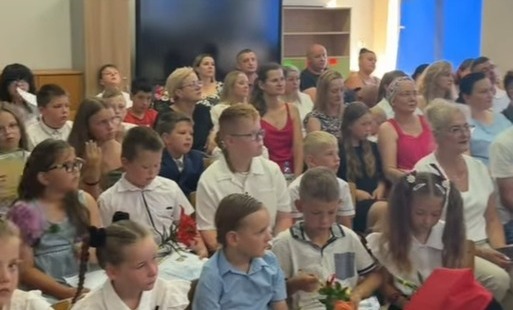 Zdjęcie do Uroczyste zakończenie roku szkolnego 